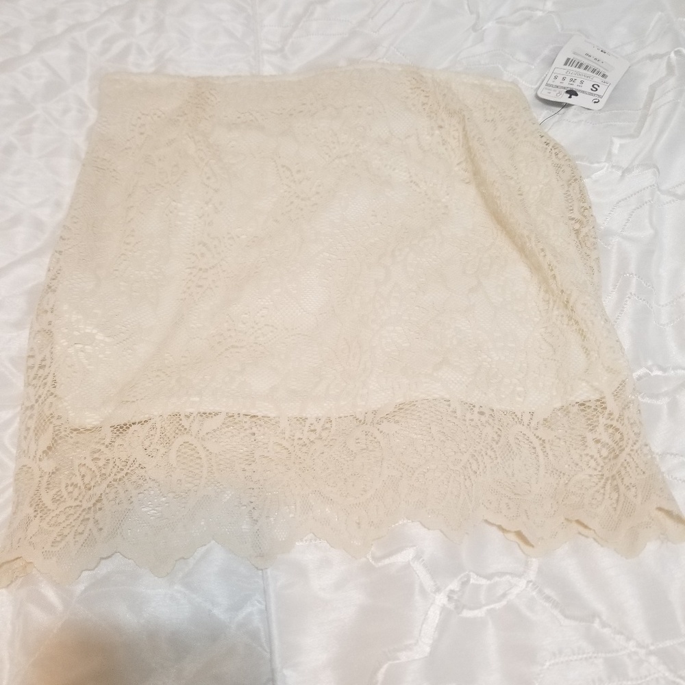 NWT Zara Trafaluc Collection Lace Shorts